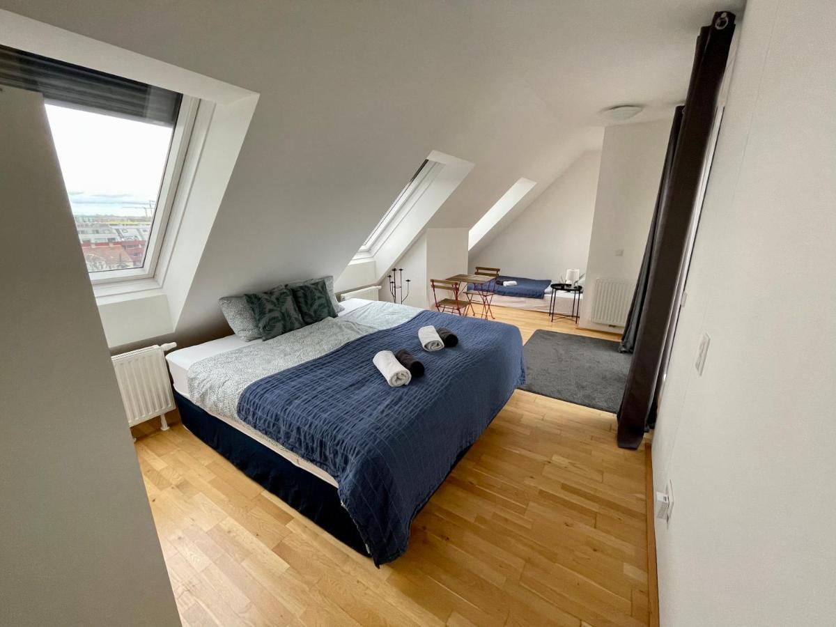 Eca Rooftop Live - Private Rooms & Serviced Apartments Вена Экстерьер фото