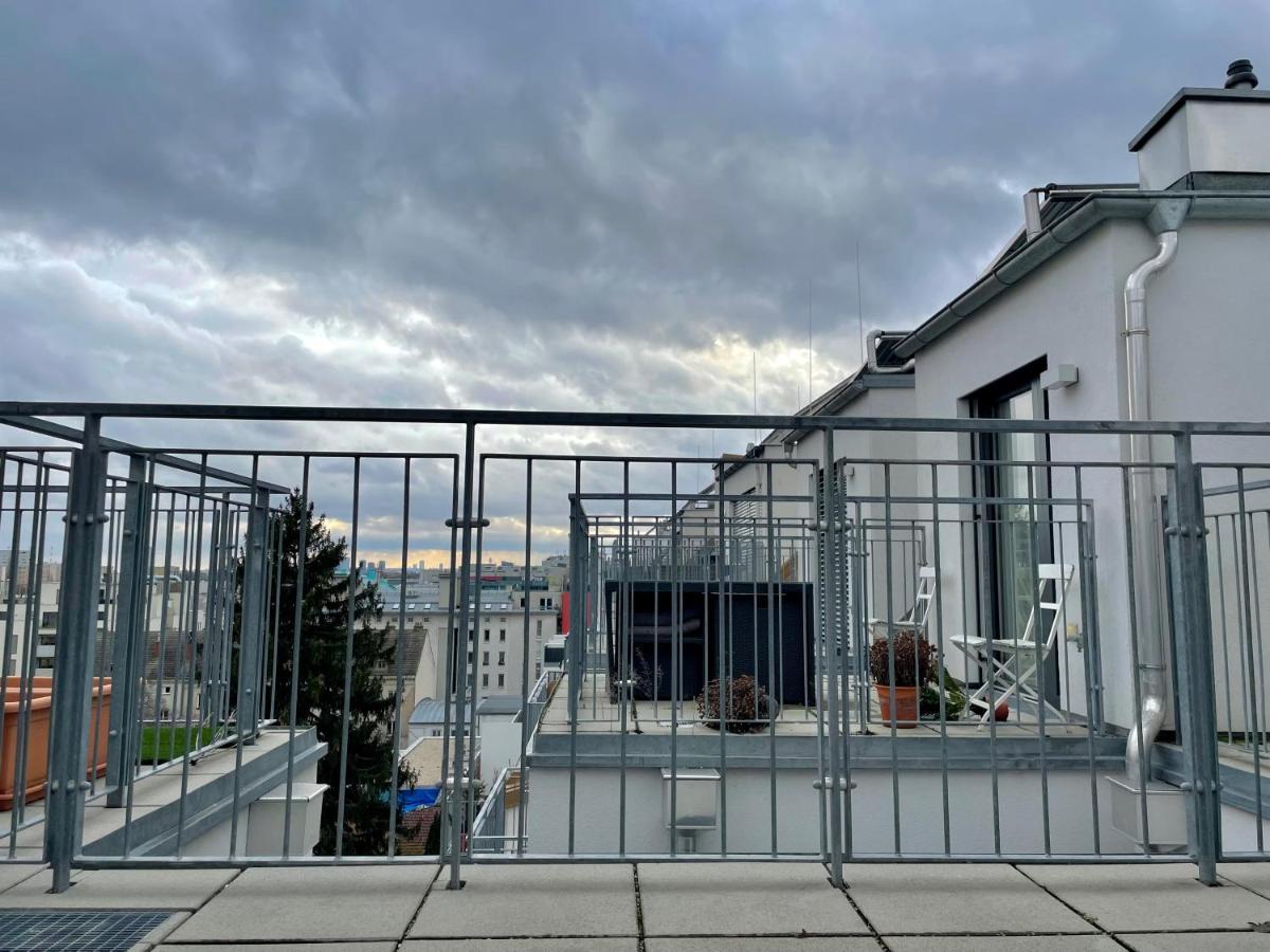 Eca Rooftop Live - Private Rooms & Serviced Apartments Вена Экстерьер фото